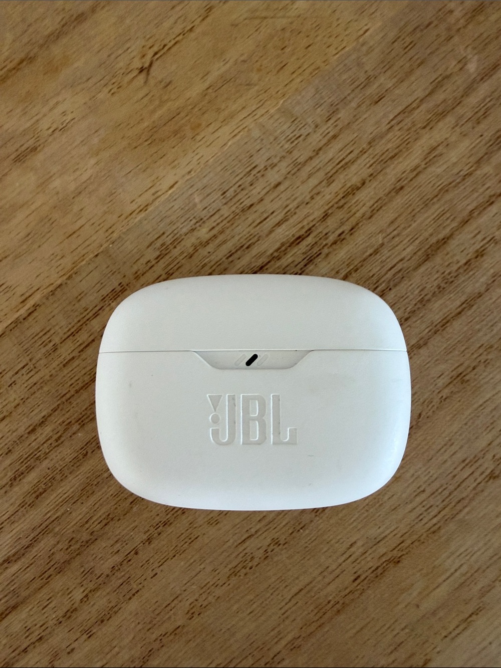 JBL White True Wireless Earbuds Charging Case - Embossed Logo